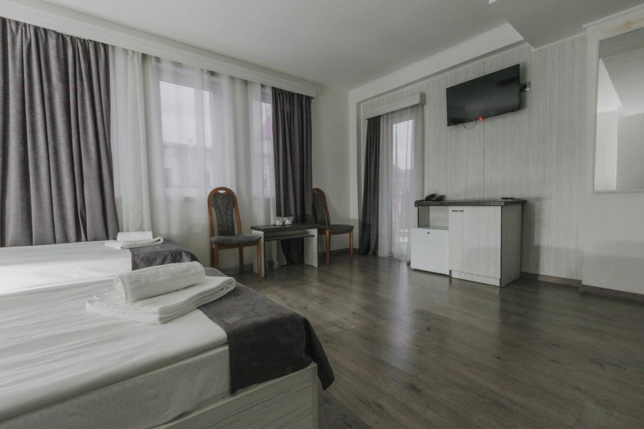 Hotel Apollo Central Сибиу Экстерьер фото